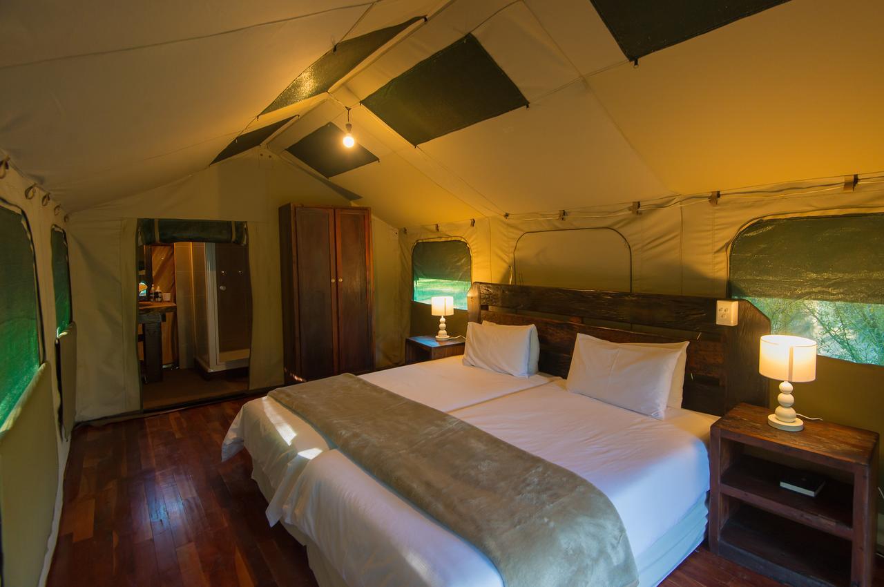 Amadwala Lodge Roodepoort Ruang foto